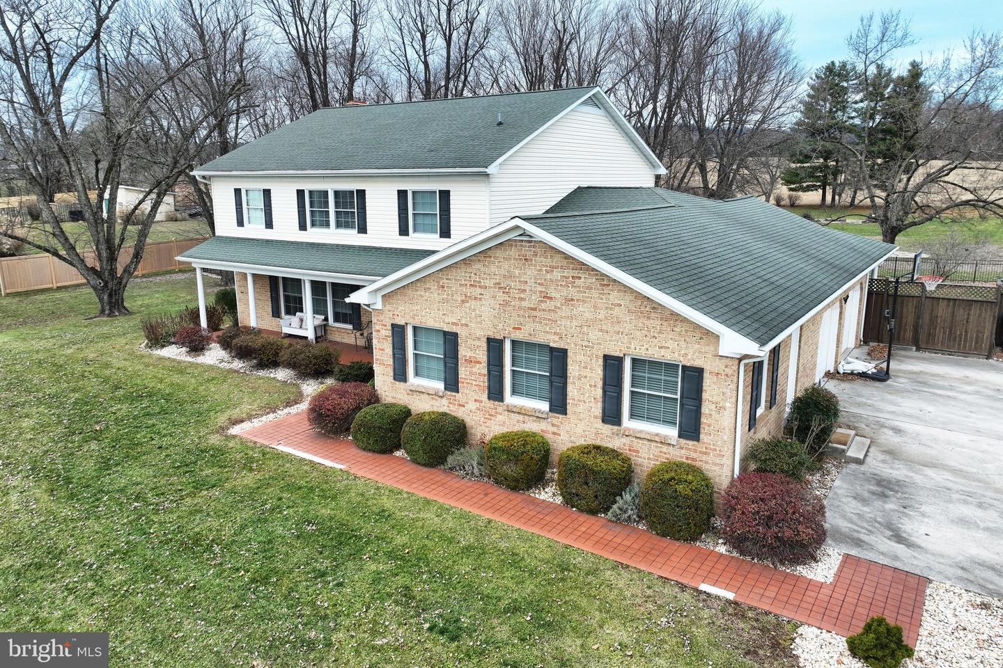 345 Arendtsville Rd Property Photo 4