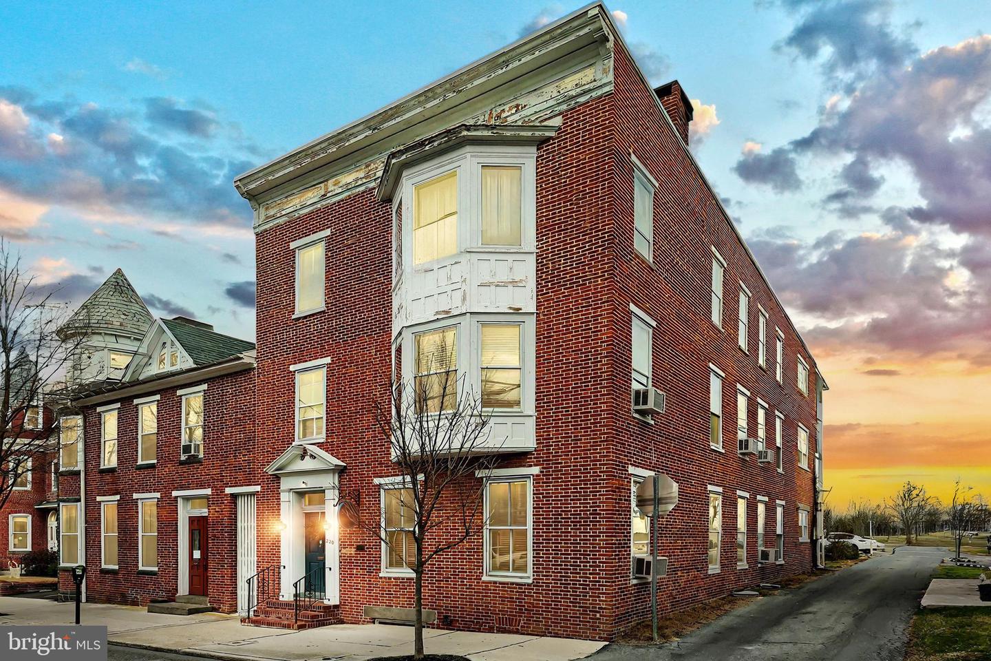 220 BALTIMORE ST Property Photo 1