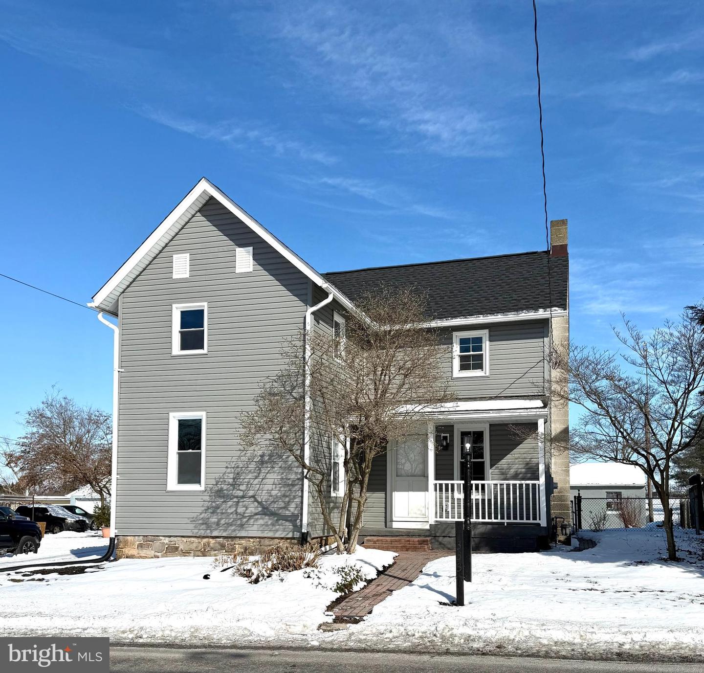 333 Oxford Rd Property Photo