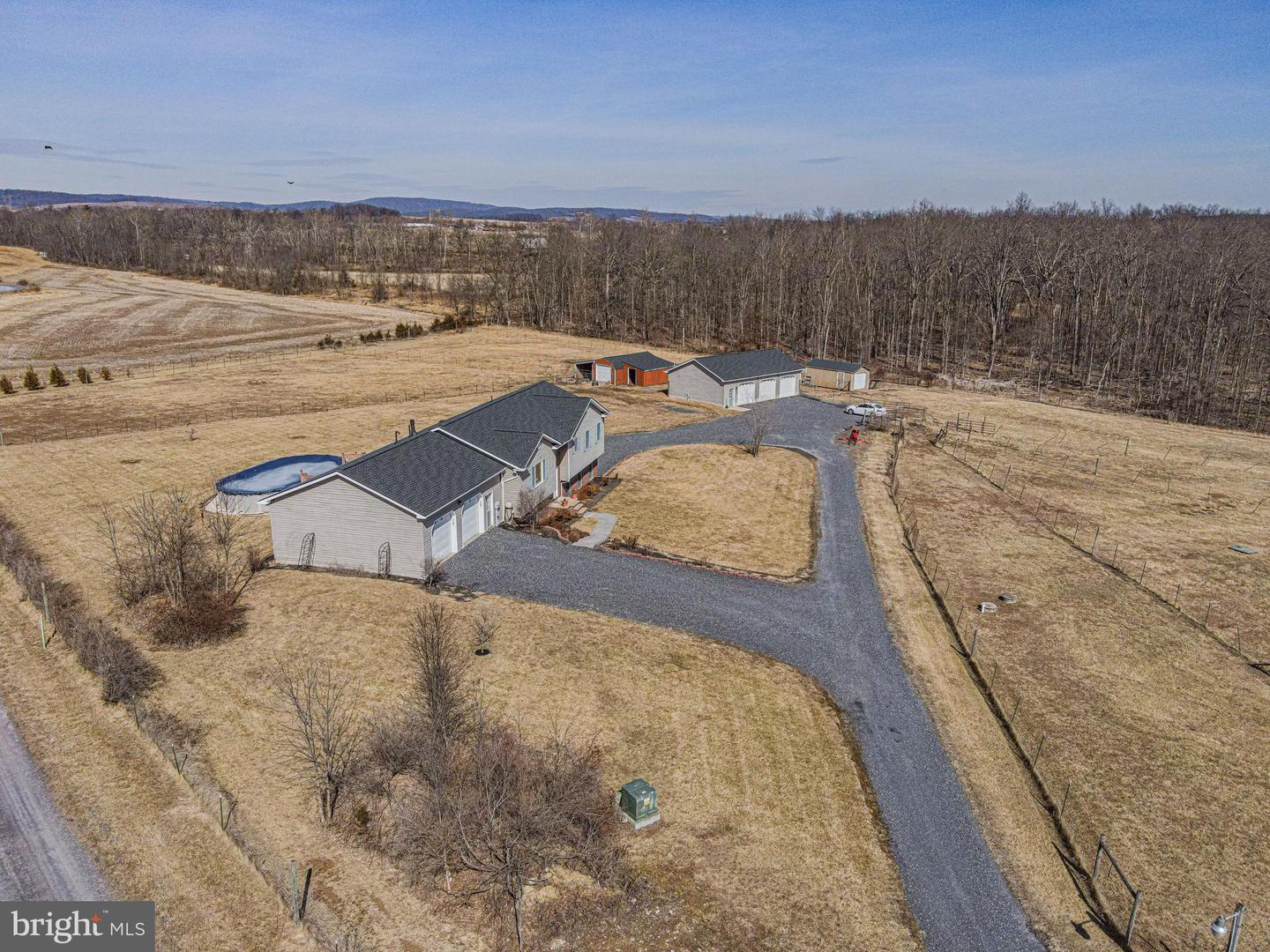 138 Crooked Creek Rd Property Photo