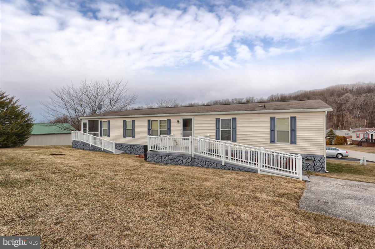 45 Broadwing Dr Property Photo