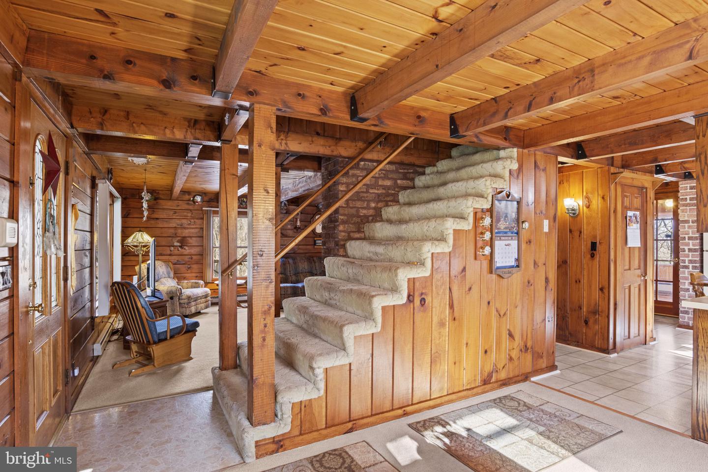 46 Woodview Rd Property Photo 5