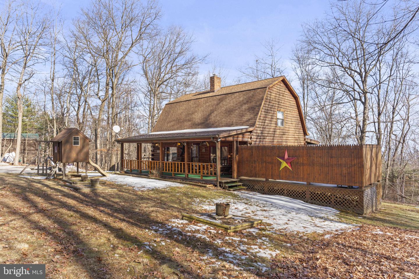 46 Woodview Rd Property Photo 44