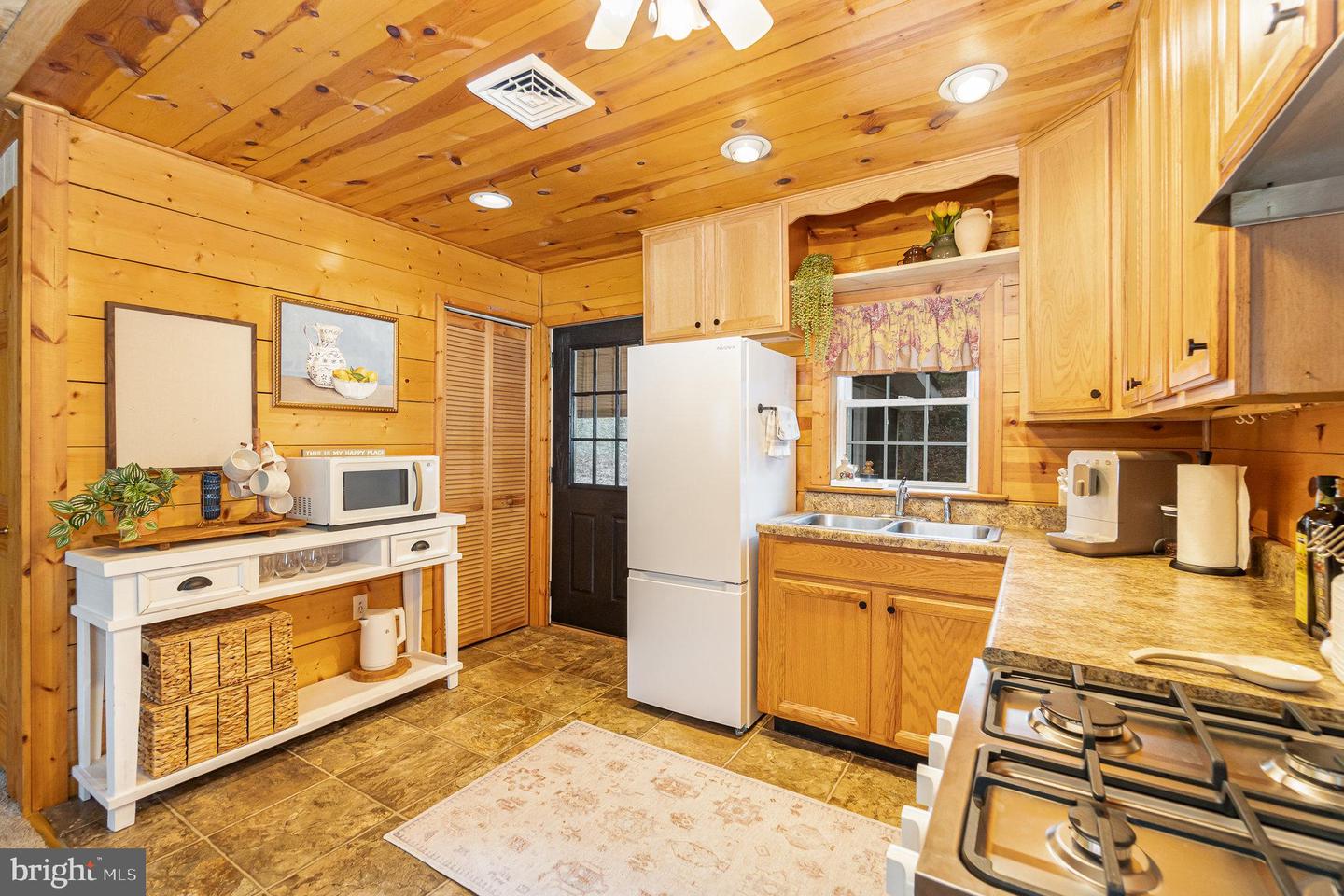 155 Norris Rd Property Photo 10