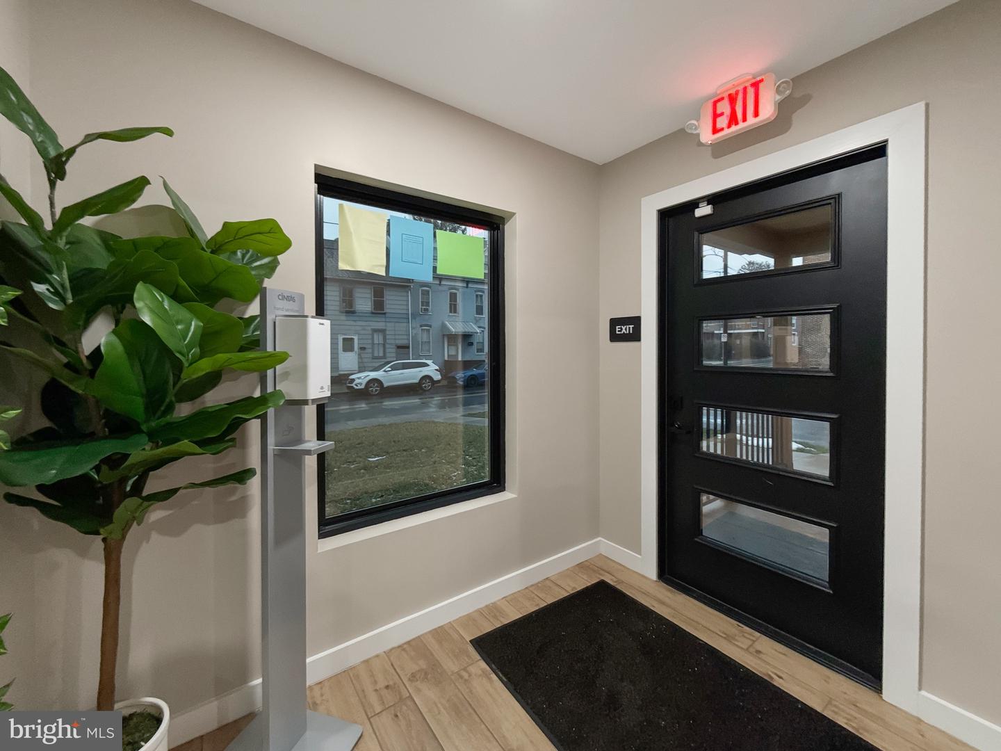 124 High Property Photo 4