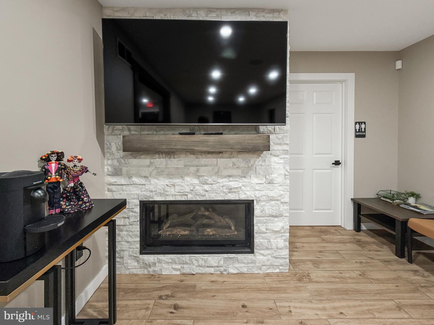 124 High Property Photo 9