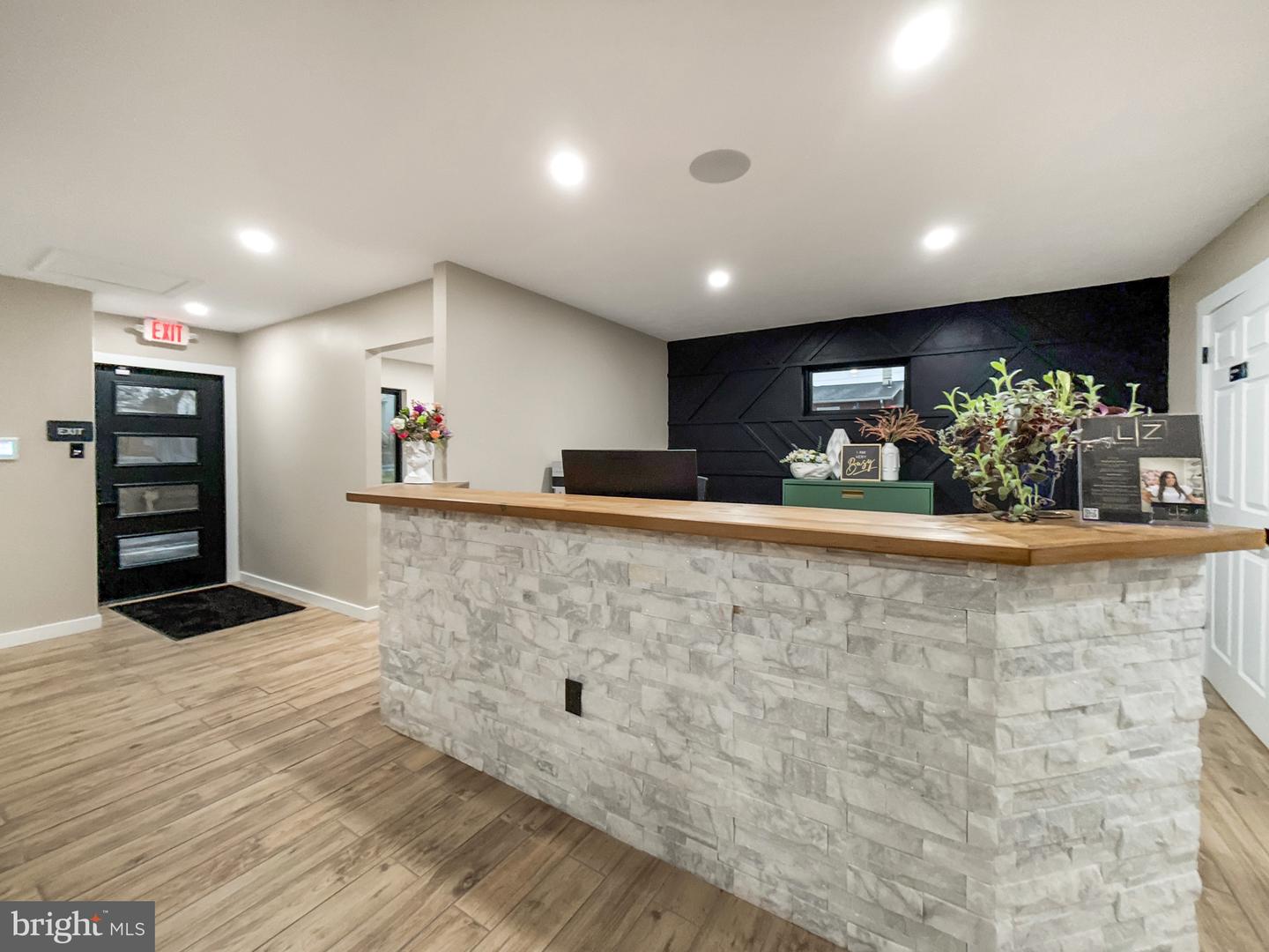 124 High Property Photo 10