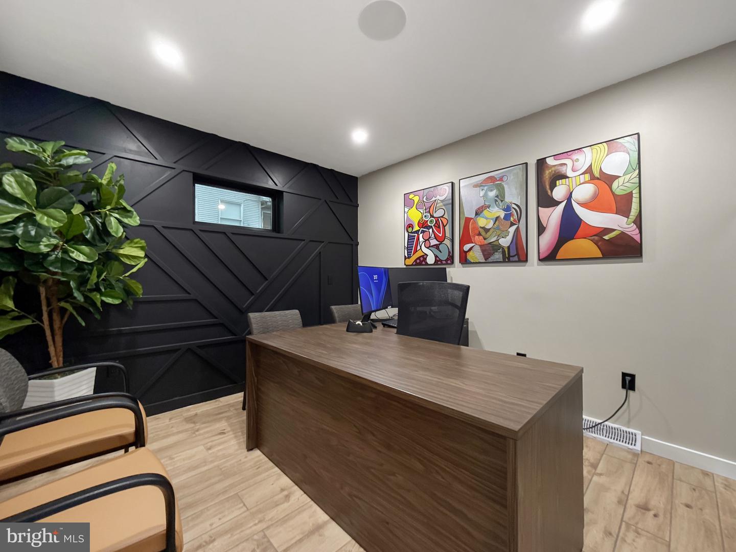 124 High Property Photo 12