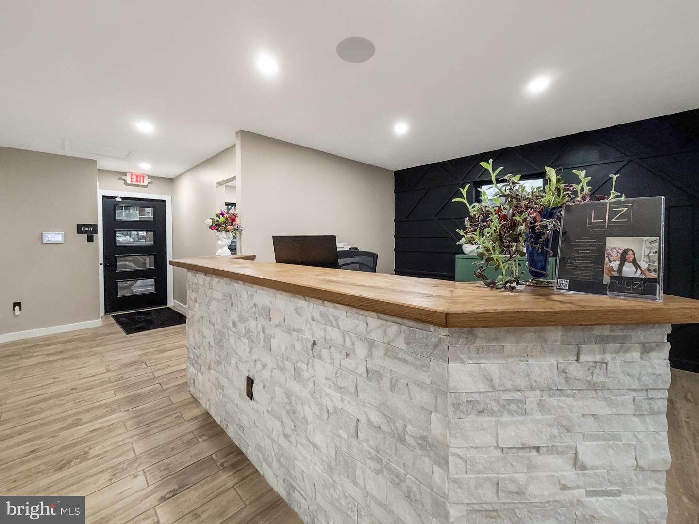 124 High Property Photo 16