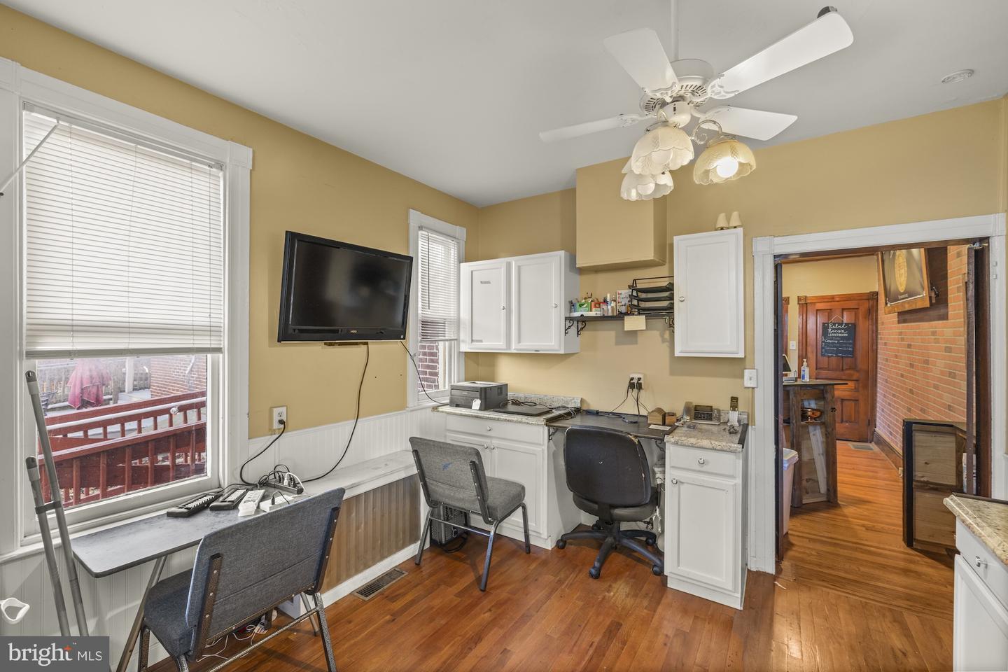 344 Baltimore St Property Photo 15