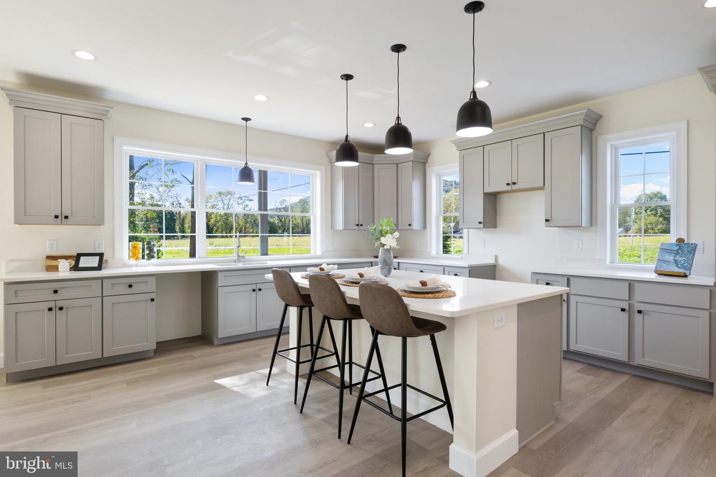 2 Ski Run Trl Property Photo 11