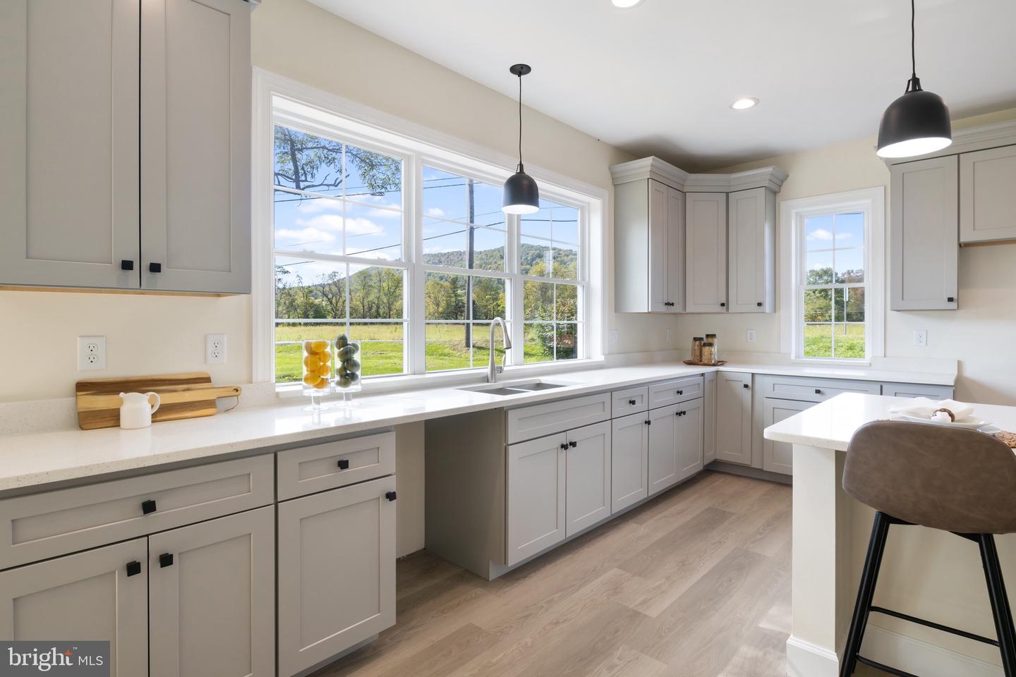 2 Ski Run Trl Property Photo 13