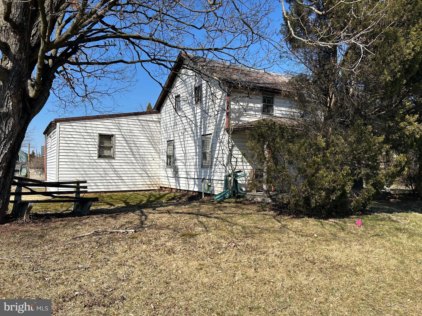 304 W High St Property Photo