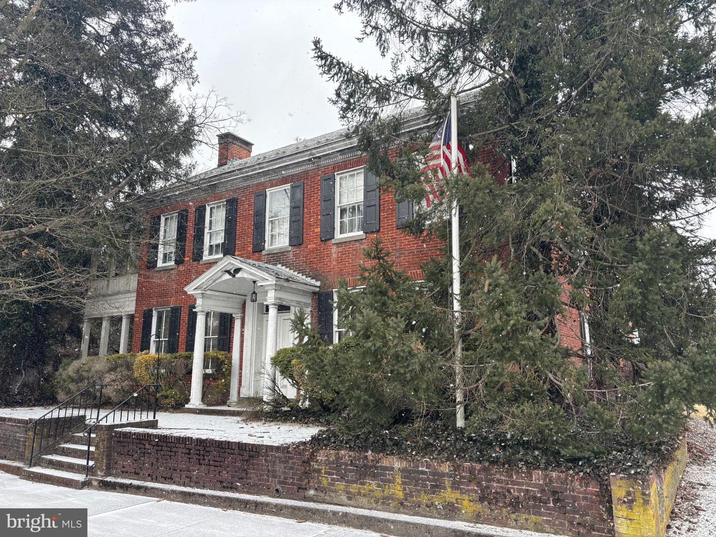 New Oxford Senior Real Estate Listings Main Image