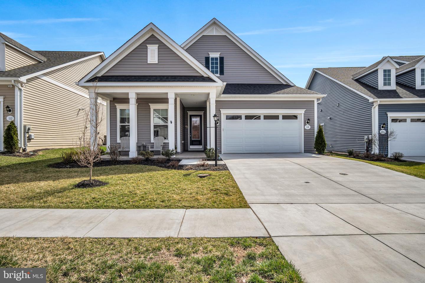 118 New Vista Way Property Photo 3