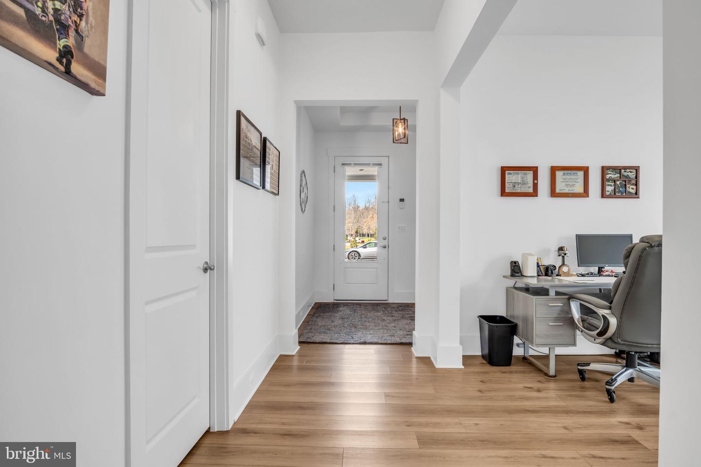 118 New Vista Way Property Photo 10