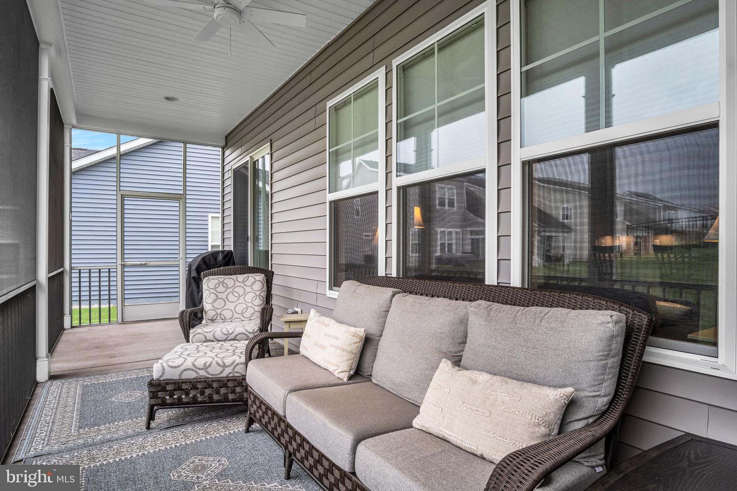 118 New Vista Way Property Photo 43