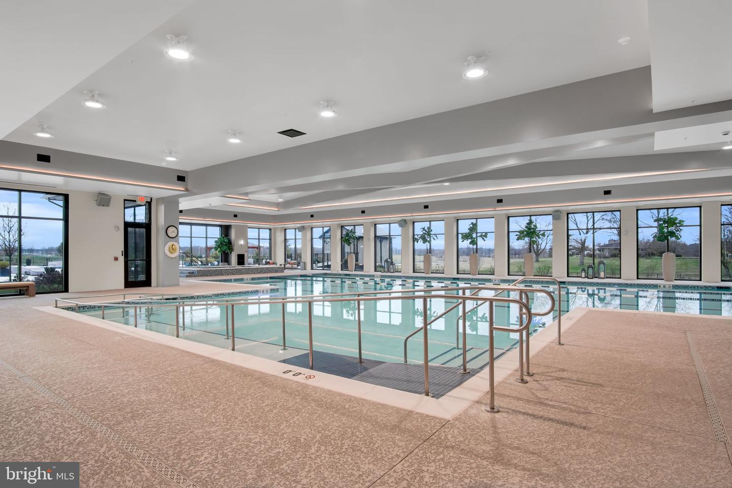 118 New Vista Way Property Photo 64