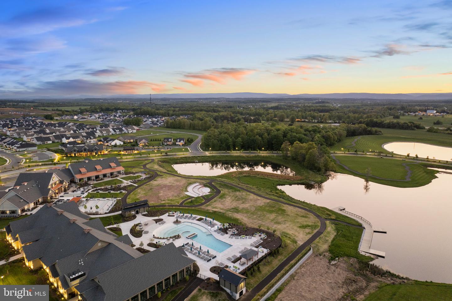 118 New Vista Way Property Photo 68