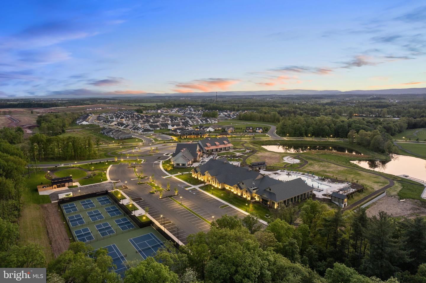 118 New Vista Way Property Photo 69