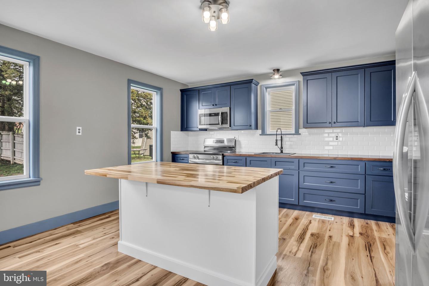 337 Main Property Photo 10