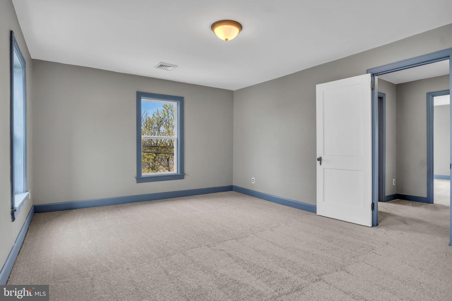 337 Main Property Photo 17