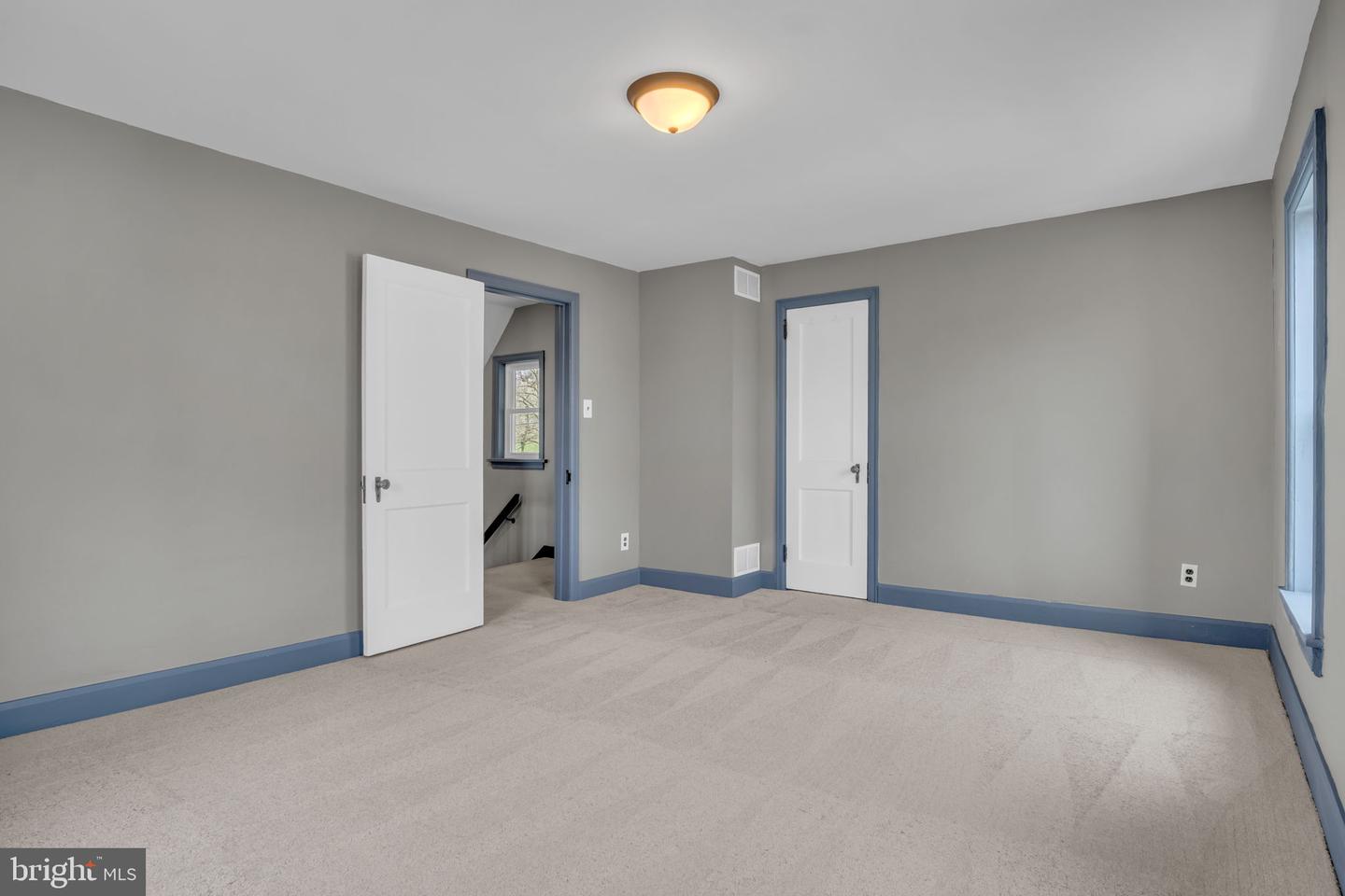 337 Main Property Photo 18