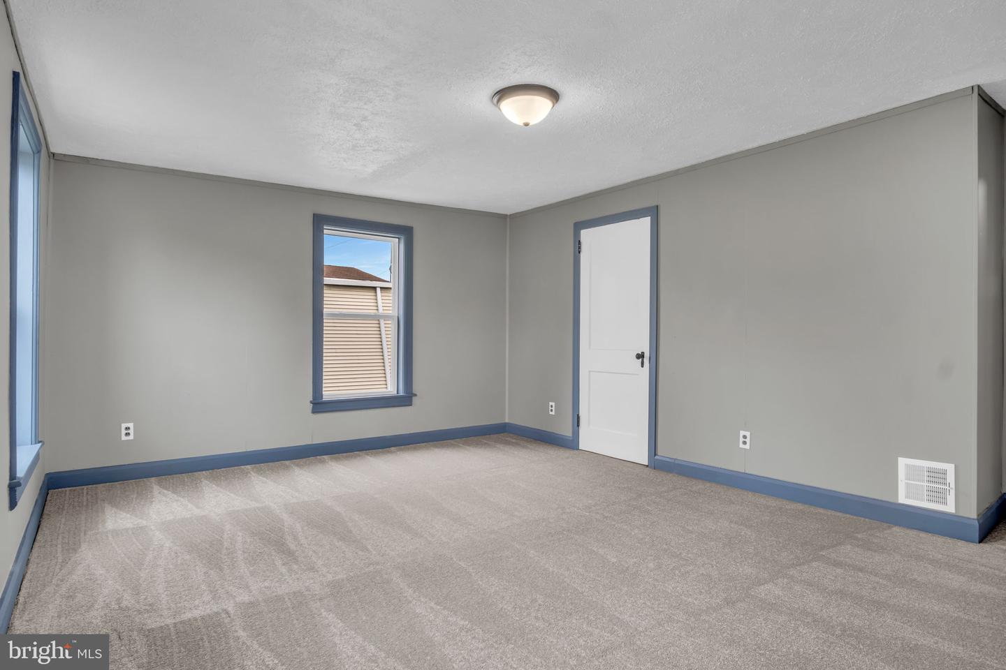 337 Main Property Photo 20