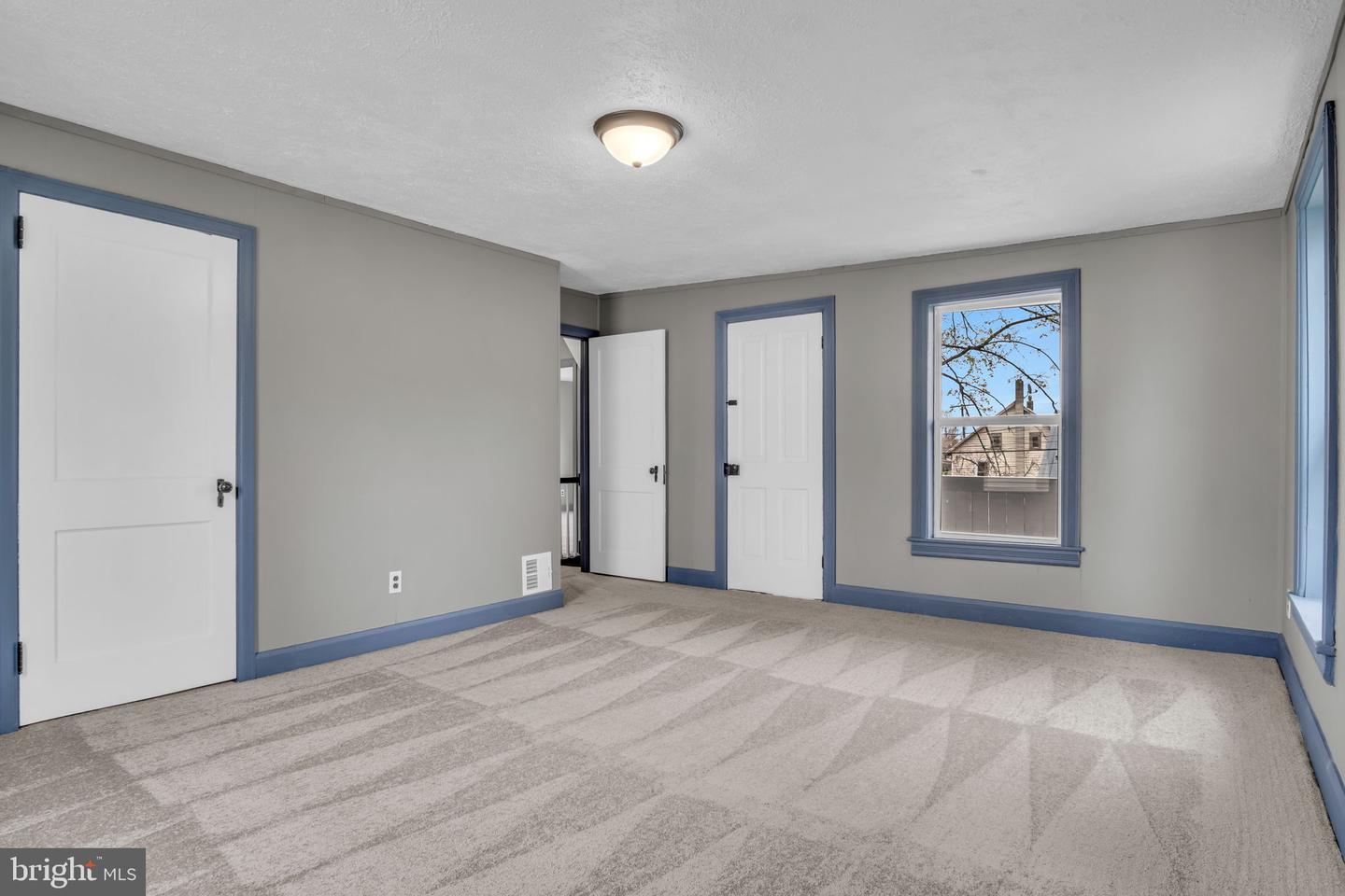 337 Main Property Photo 21