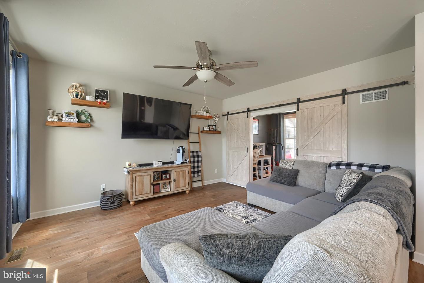 6 Lobell Rd Property Photo 14