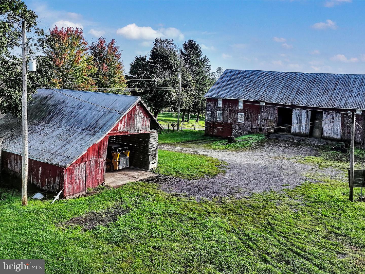 550 Hilltown Rd Property Photo 9