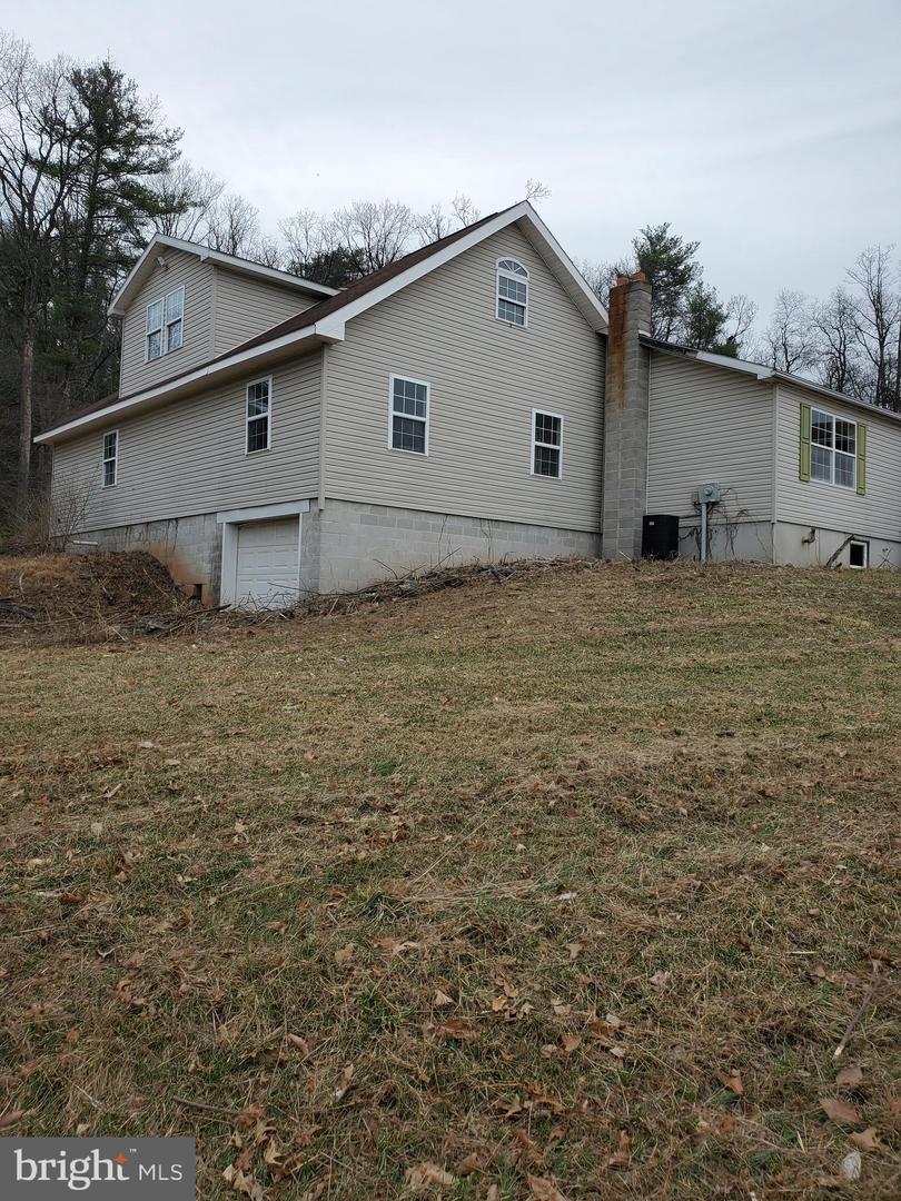 6335 Oxford Rd Property Photo 5