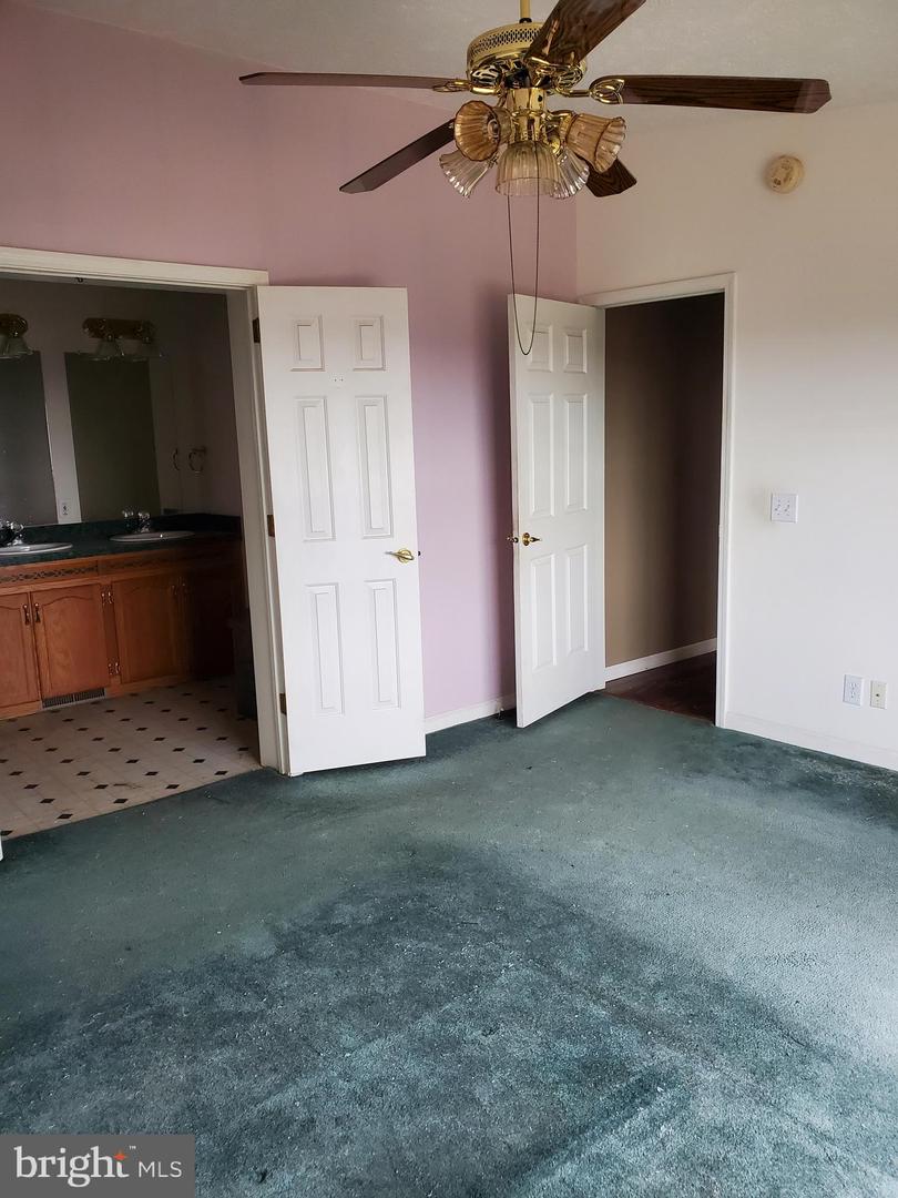 6335 Oxford Rd Property Photo 33