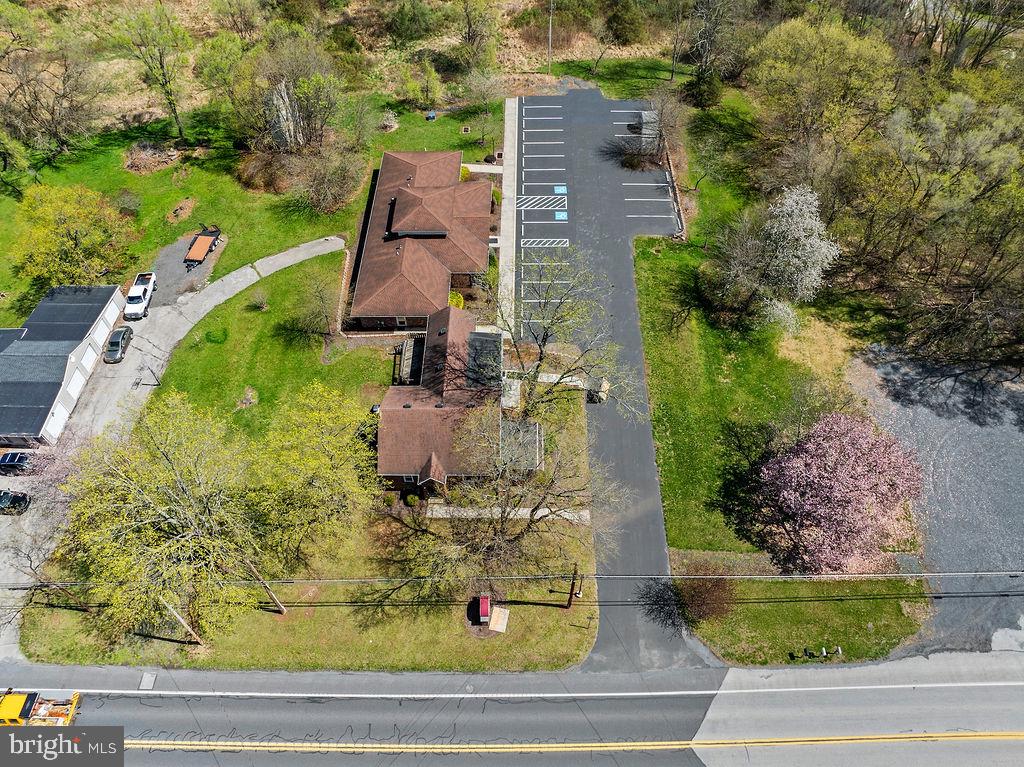 1311 Biglerville Rd Property Photo 2