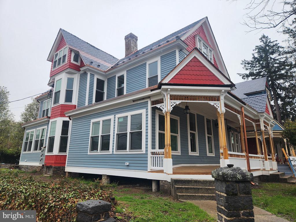 202 Carlisle St Property Photo 1