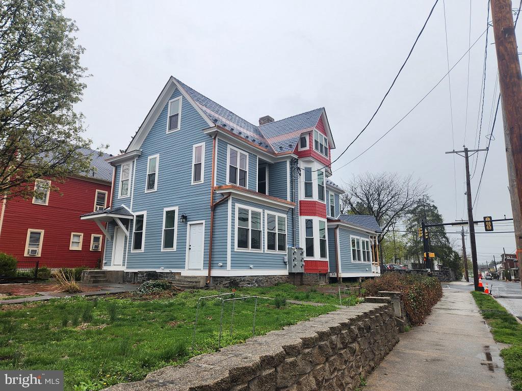 202 Carlisle St Property Photo 2