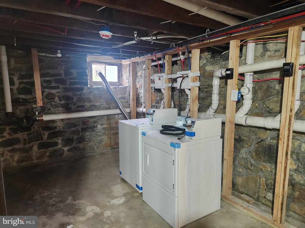 202 Carlisle St Property Photo 34
