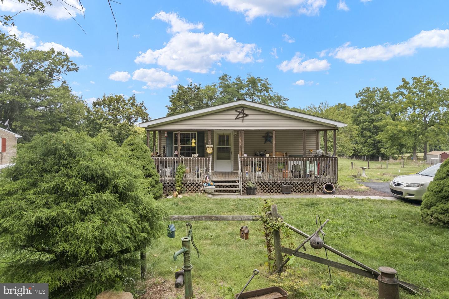 534 Racetrack Rd Property Photo 1