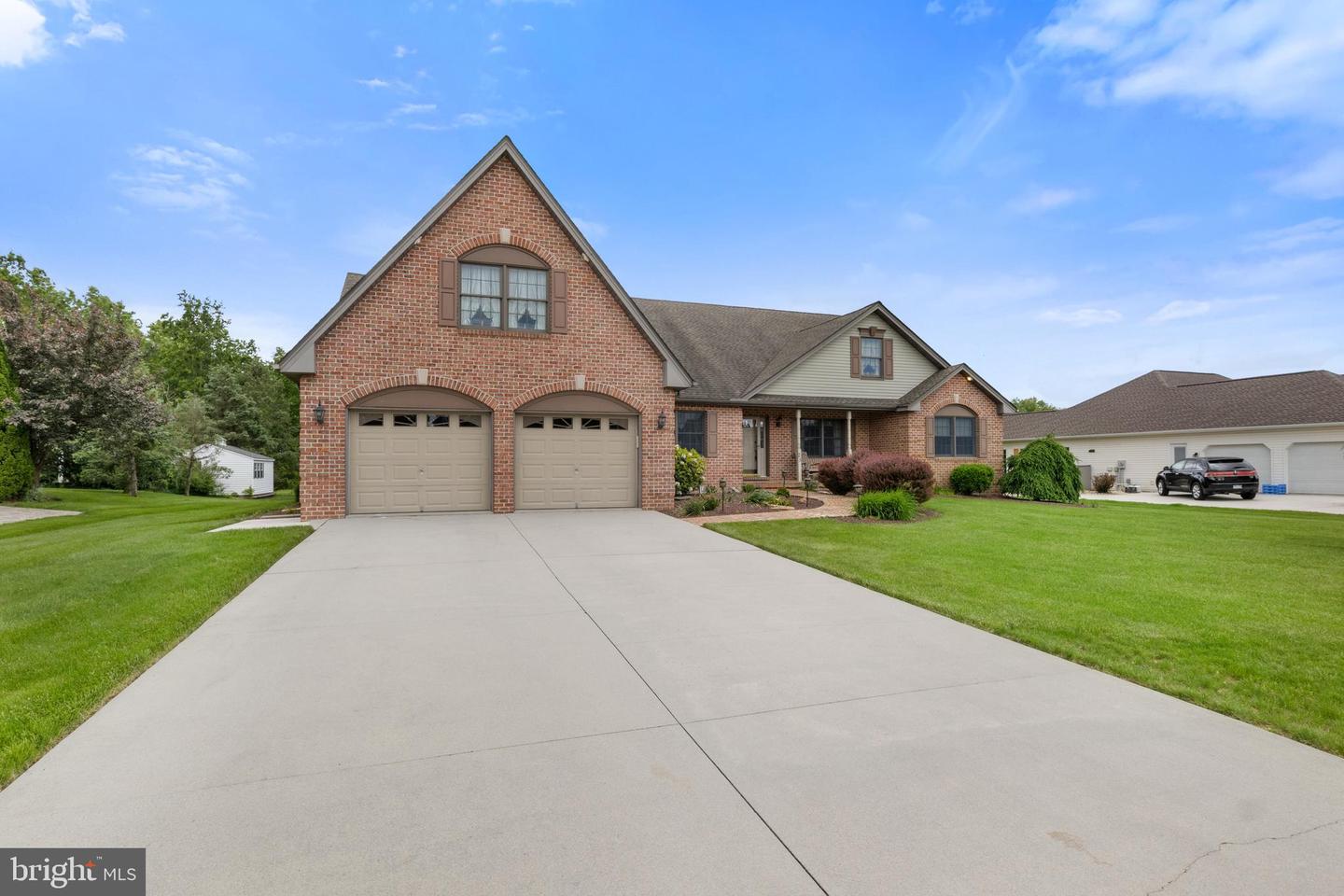 25 Warm Breeze Ct Property Photo 3