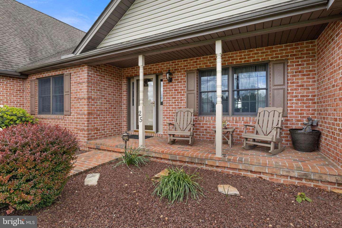 25 Warm Breeze Ct Property Photo 6