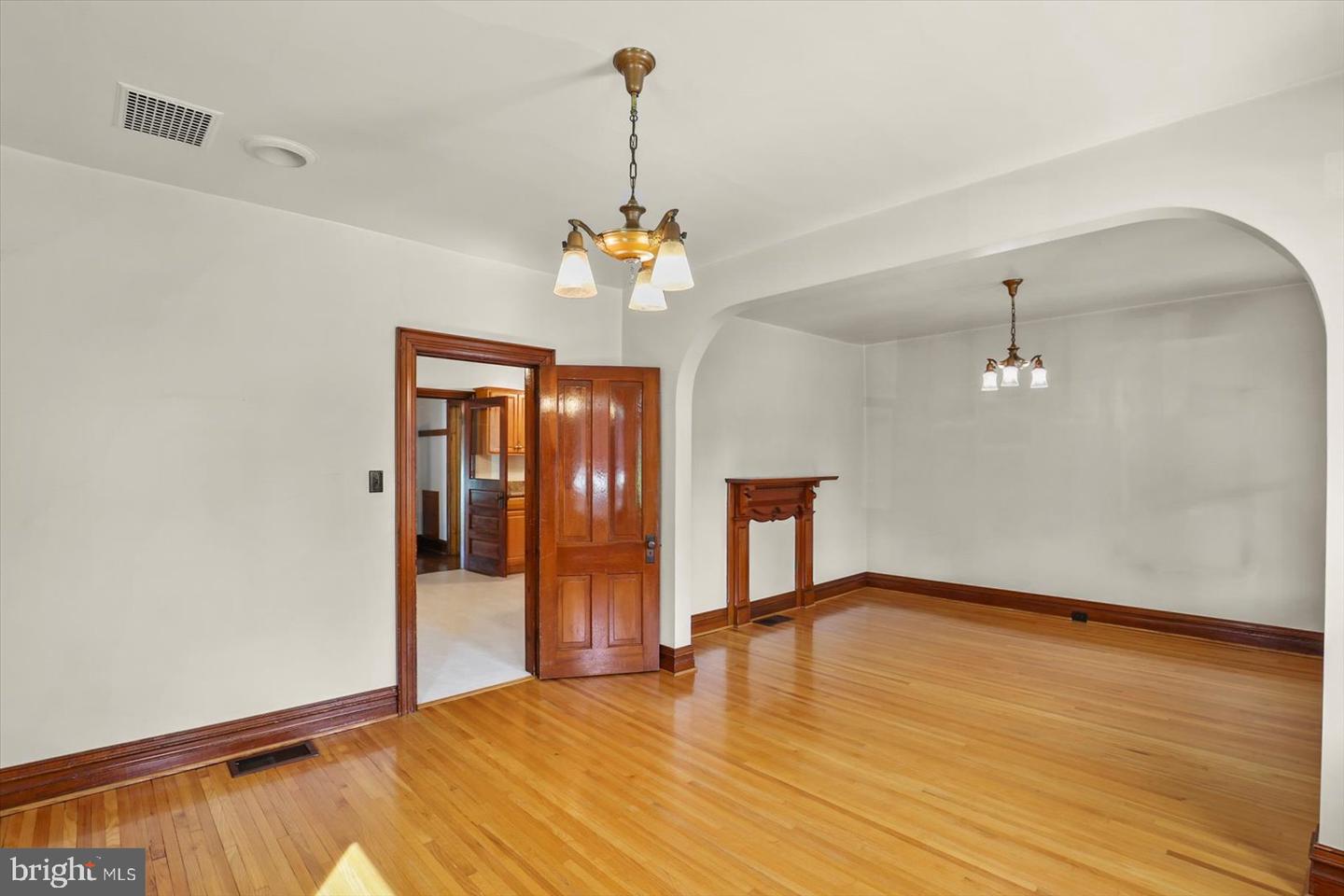 109 N Peters St Property Photo 14