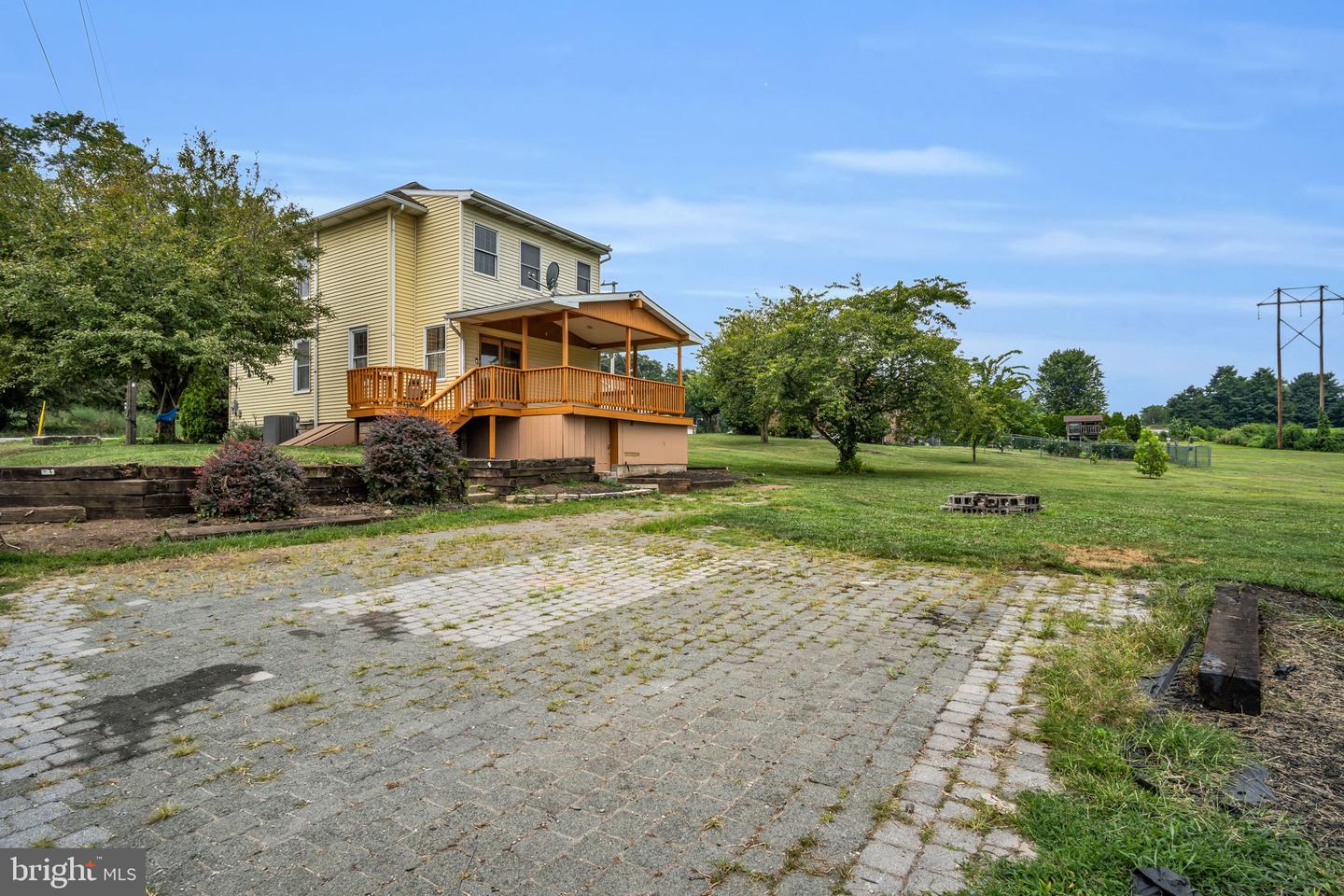 1041 Irishtown Rd Property Photo 1