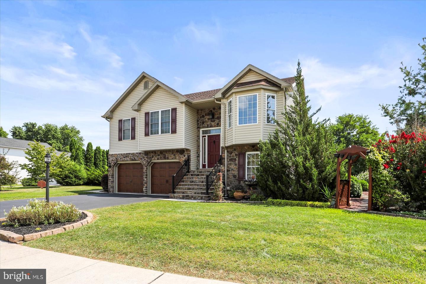45 MATTHEW DR