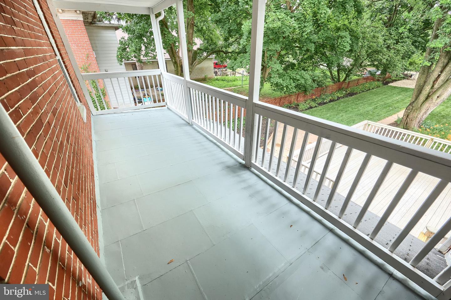 415 Lincoln Way W Property Photo 32