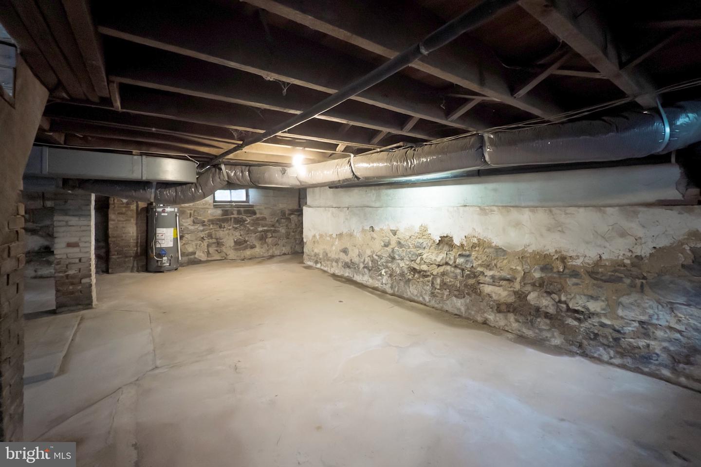 415 Lincoln Way W Property Photo 34