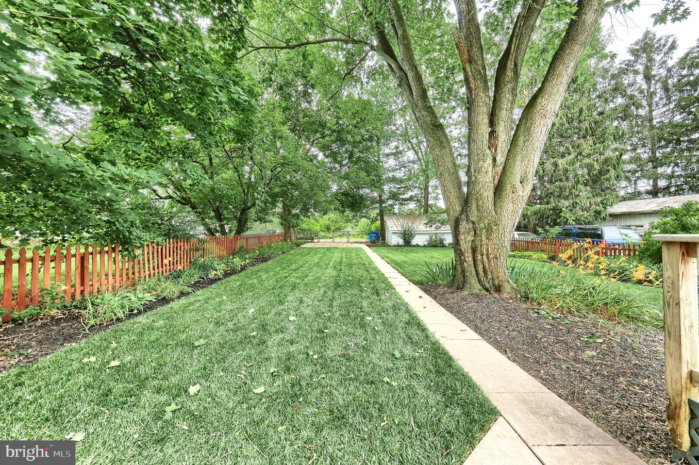 415 Lincoln Way W Property Photo 47