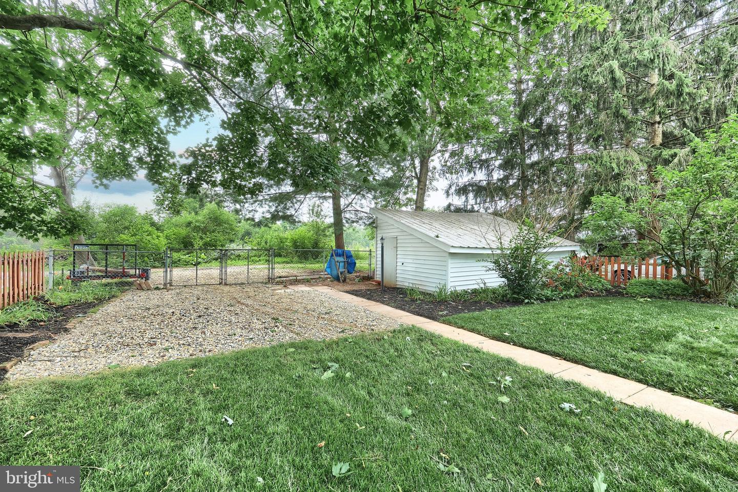 415 Lincoln Way W Property Photo 49