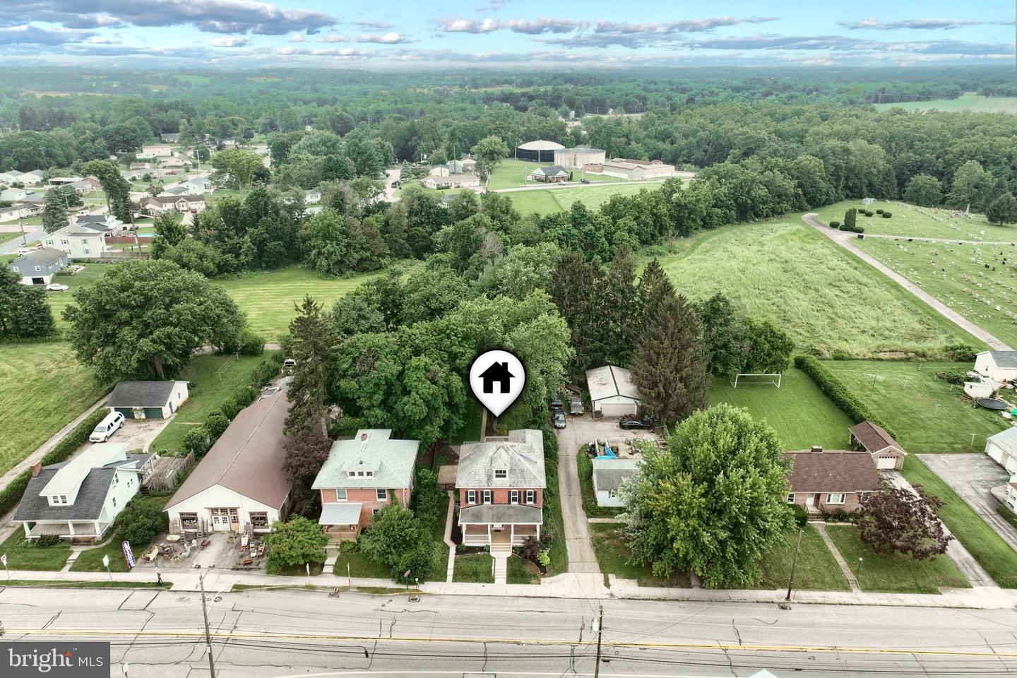 415 Lincoln Way W Property Photo 54
