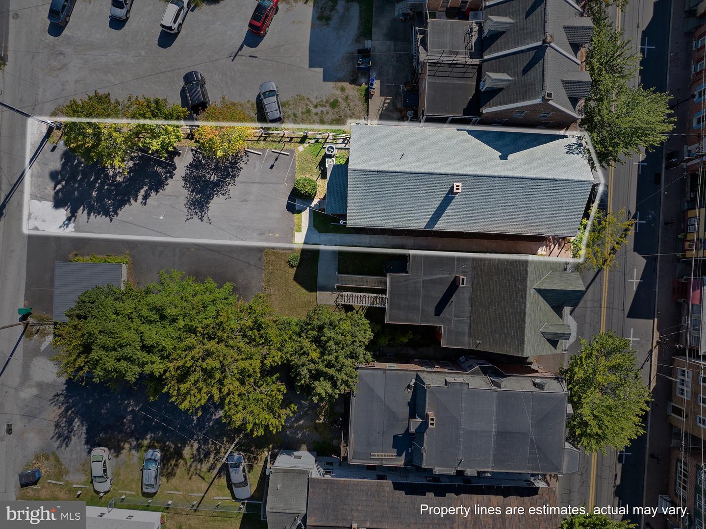 37 W Middle St Property Photo 12