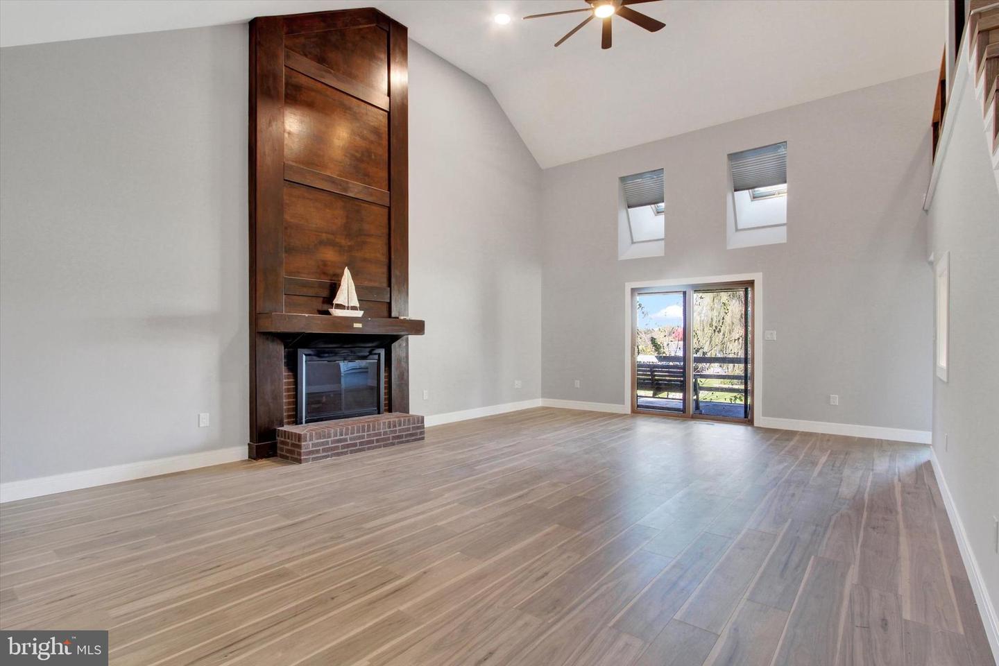 400 Lake Meade Dr Property Photo 7